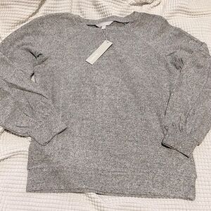 NWT- BB Dakota - S. Balloon Sleeve